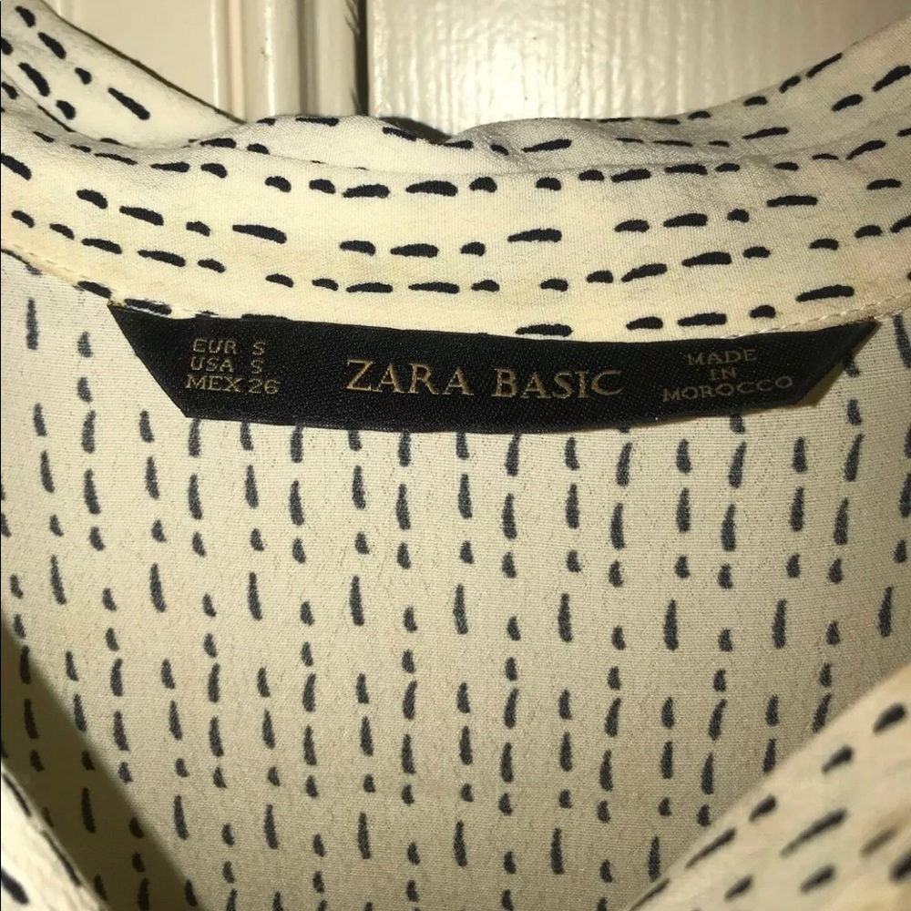 Zara Basic Printed Blouse Cream/Black Small - image 3